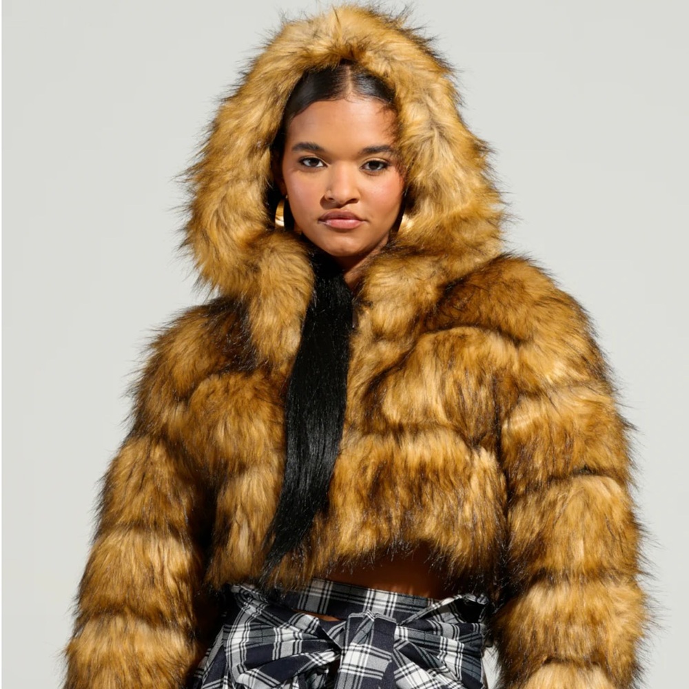 AZALEA WANG GRACELLE FAUX FUR CROPPED JACKET
